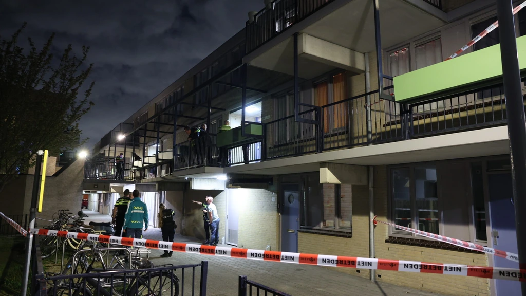 Dode bij steekpartij in Hoofddorp, een verdachte opgepakt Dode bij steekpartij in Hoofddorp, een verdachte opgepakt